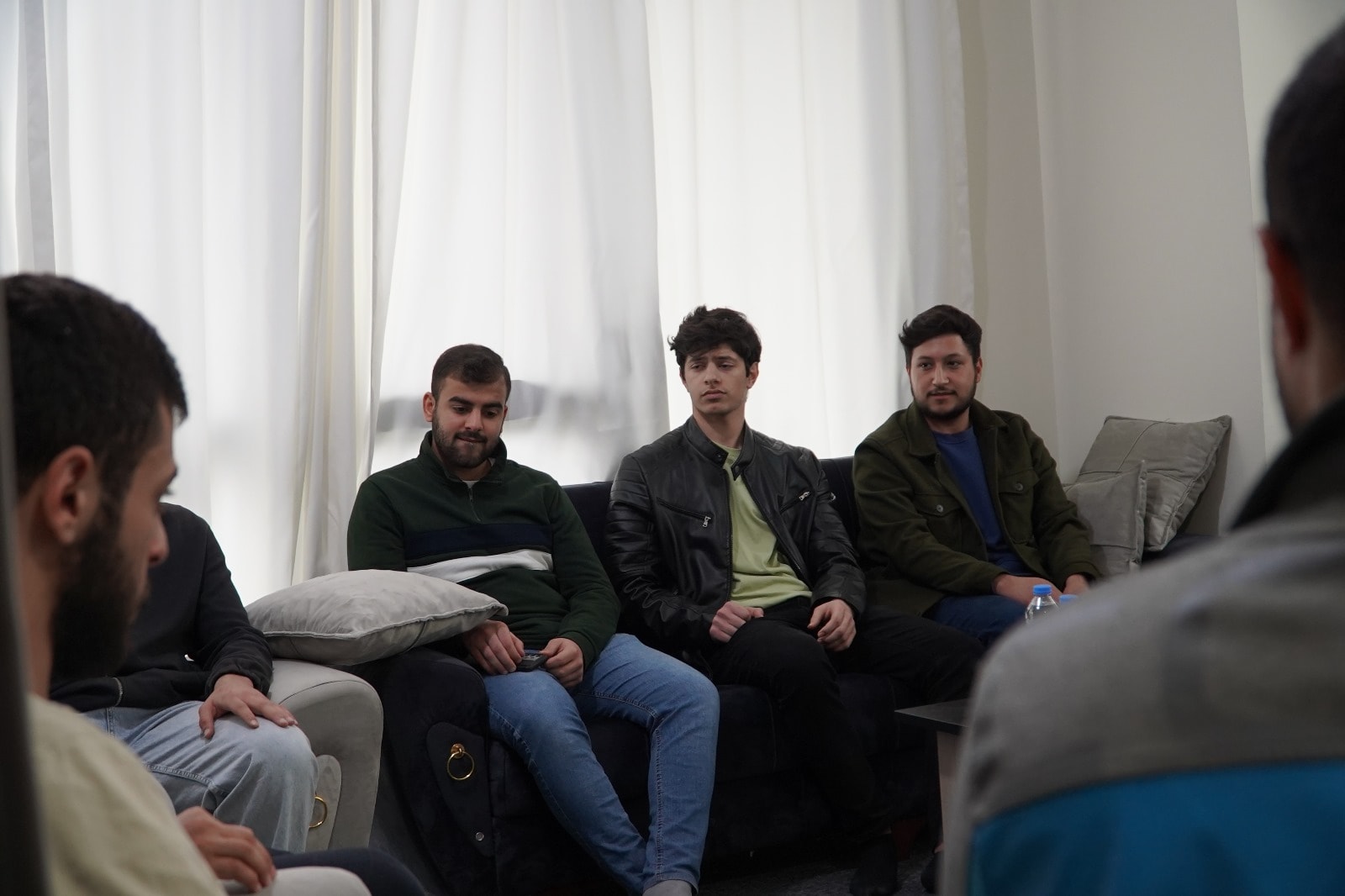 Isnad Foundation organizes a networking meeting with Palestinian students in Turkey and offers them a number of scholarships