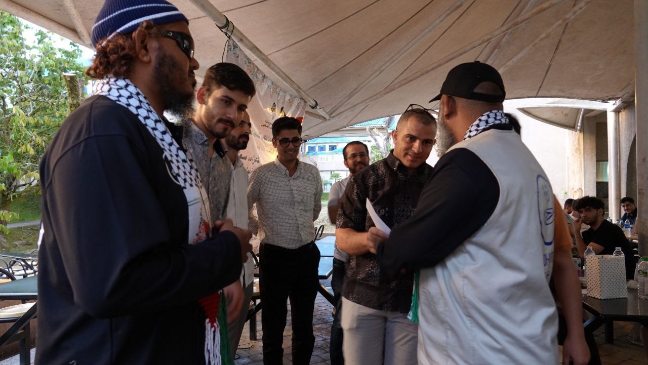 Isnad Foundation meets with Palestinian students in Malaysia to strengthen support and communication